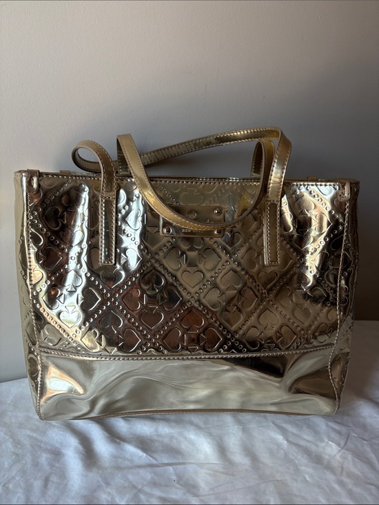 kate spade Handbags - kate spade Metallic Gold Embossed Tote